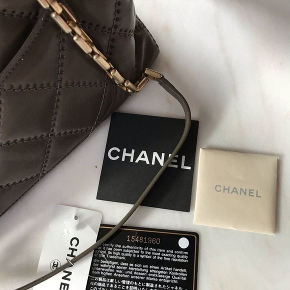 Additional photos of CHANEL Zip Shopping Bag NWT - Picture 2 of 8